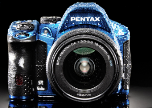 Die Pentax K-30 ist eine vollwertige Spielgelreflexkamera für den Outdoor Bereich